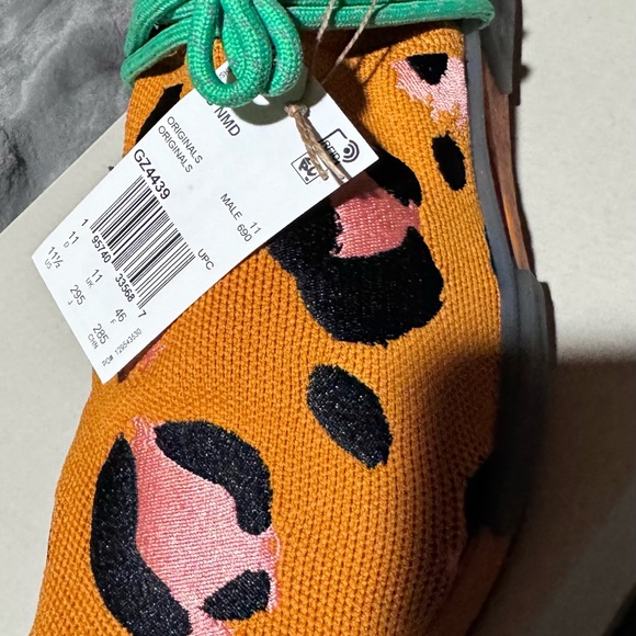 NIBWT ADIDAS PHERELL WILLIAMS ORANGE LEOPARD TENNIS SHOES - Picture 2 of 9